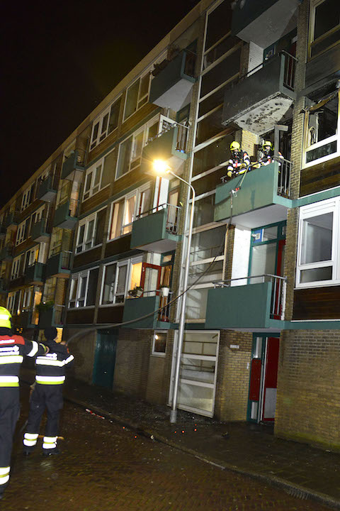 2021/19/20210125-22u36 GB 042 Grote brand Ambrosiuslaan Amstelveen.jpg